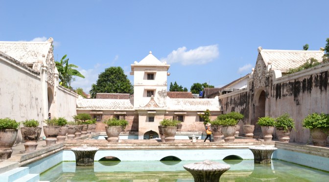 Beztrosko w Dżogdży 